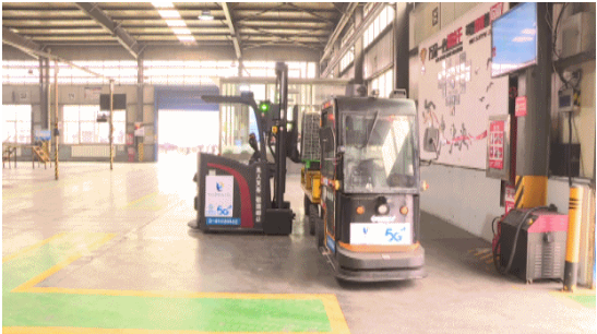 看5G“智慧工廠”如何提高工作效率！