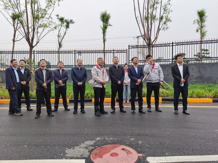 臨汾市委副書(shū)記、市長(zhǎng)王延峰蒞臨華翔集團(tuán)調(diào)研